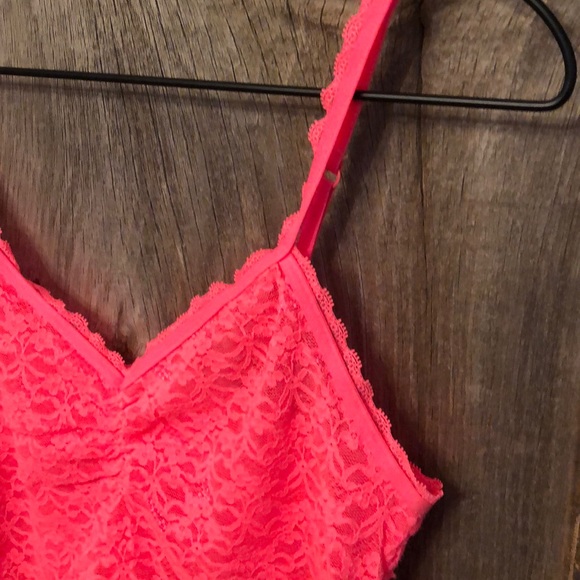 Aerie Coral Pink Lace Mesh Tank Size Medium - Picture 2 of 12